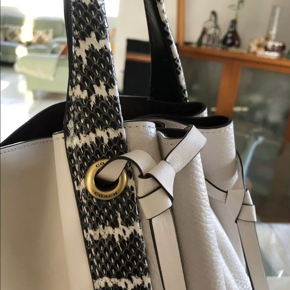 Coach Harmony Hobo 33 in Chalk and Snakeskin - Picture 3 of 8